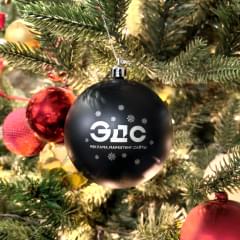 елочный шар с логотипом